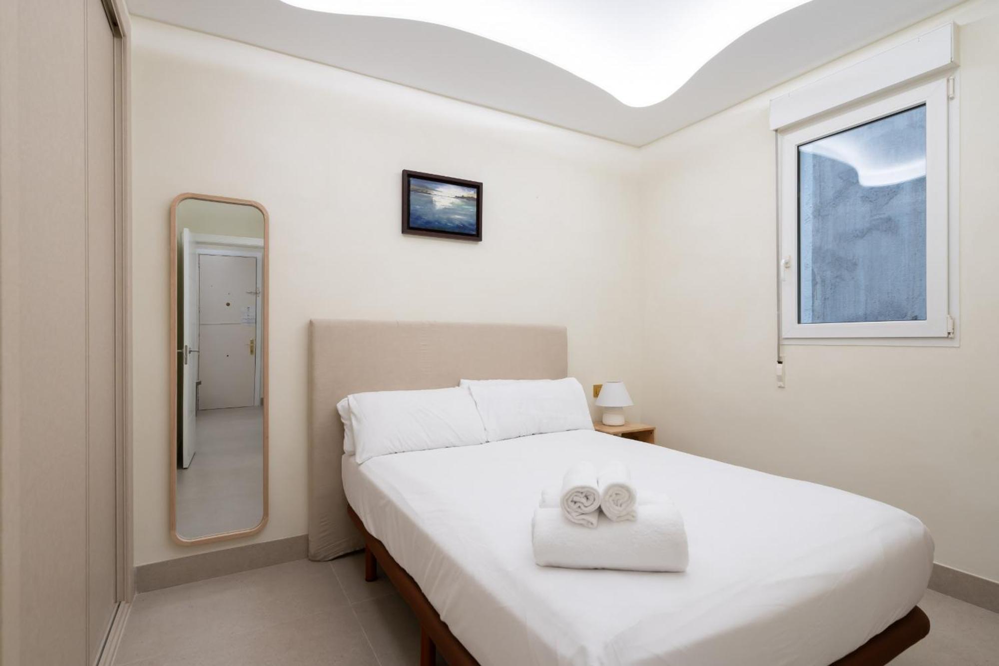 Apartamento Exclusivo En El Retiro Metro Ibiza Alquiler Temporal Madrid Exterior photo