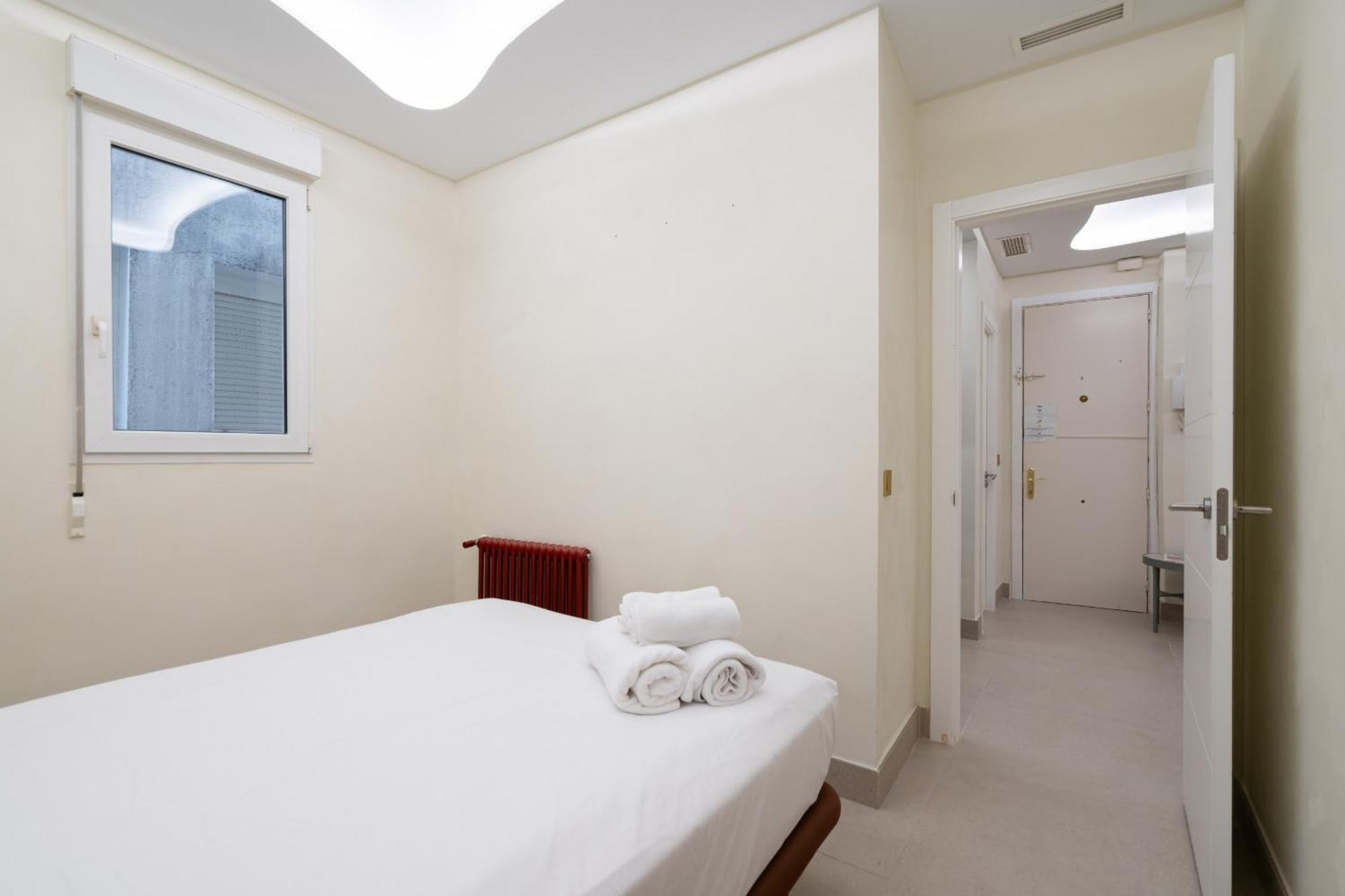 Apartamento Exclusivo En El Retiro Metro Ibiza Alquiler Temporal Madrid Exterior photo