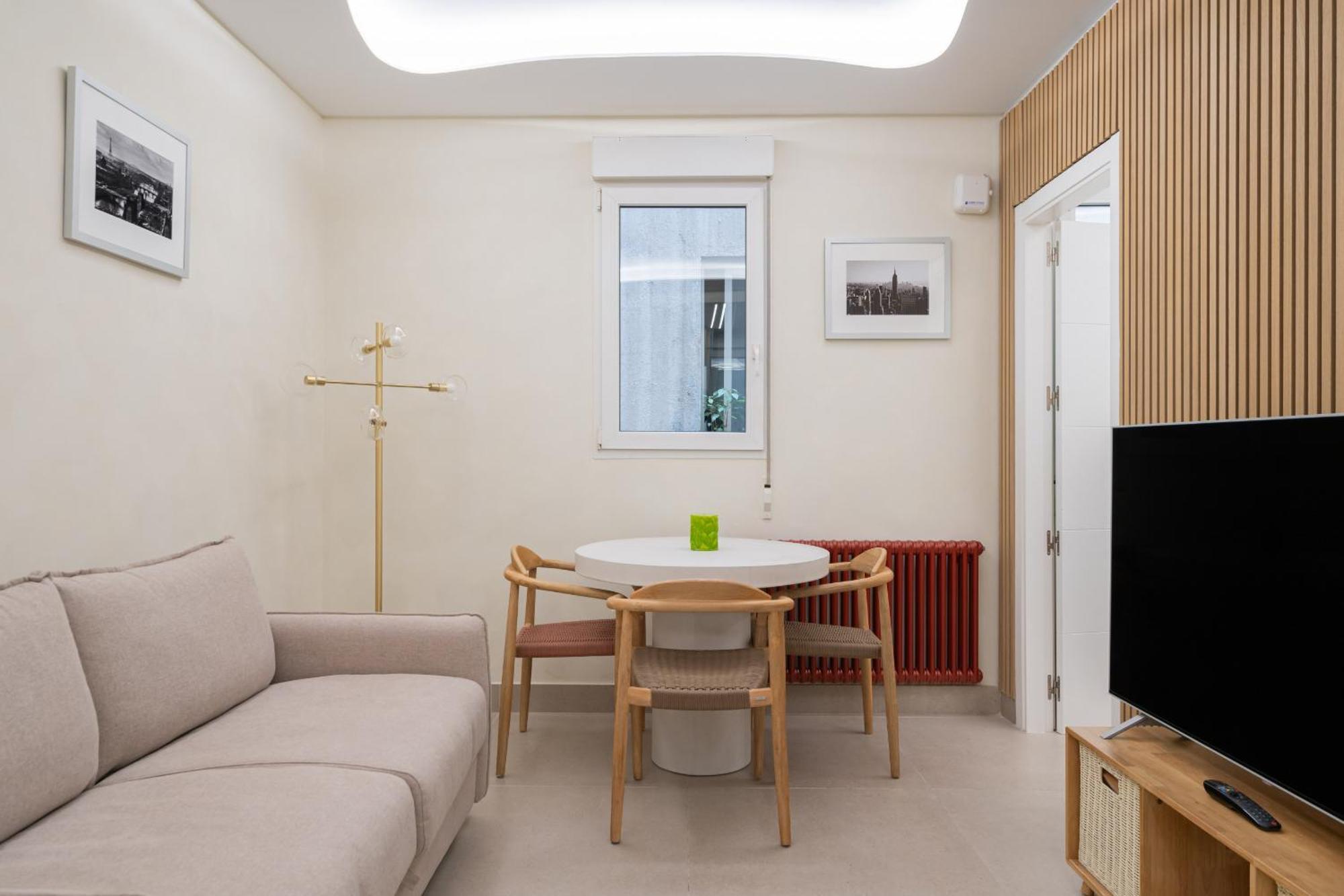 Apartamento Exclusivo En El Retiro Metro Ibiza Alquiler Temporal Madrid Exterior photo
